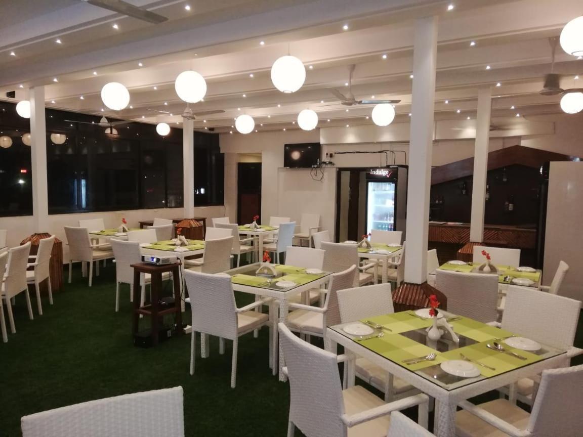 Hotel Vilena Mapusa Ngoại thất bức ảnh